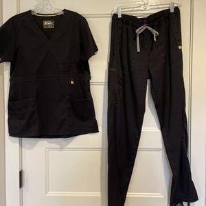 Wonder Wink Next Scrub Set Women’s Small Black